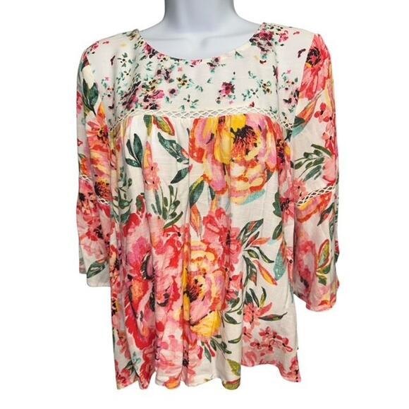 Figueroa & Flower Tops - Figueroa Flower PM Top BOHO Pink Floral Rayon Crochet Bell Sleeves Petite Medium